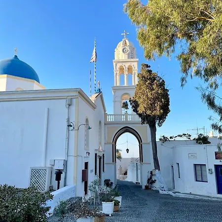 White Harmony * Megalochori (Santorini)