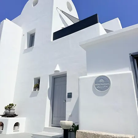 White Harmony Megalochori (Santorini)