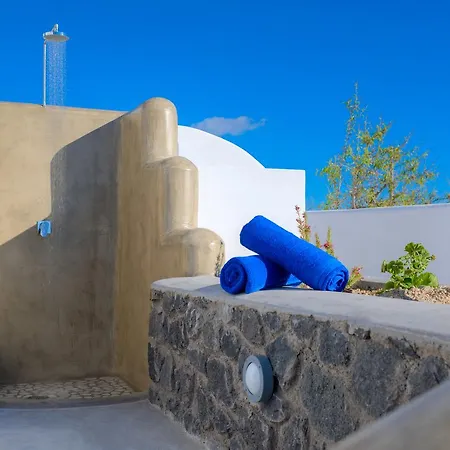 White Harmony * Megalochori (Santorini)