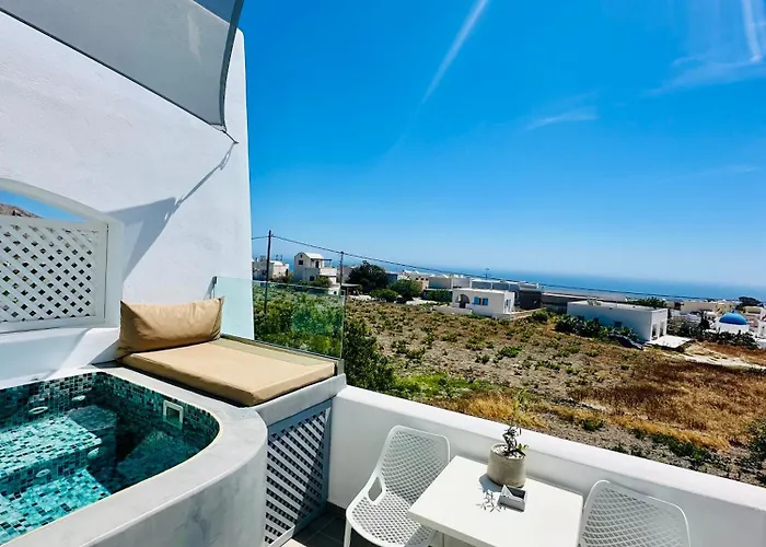 White Harmony Apartment