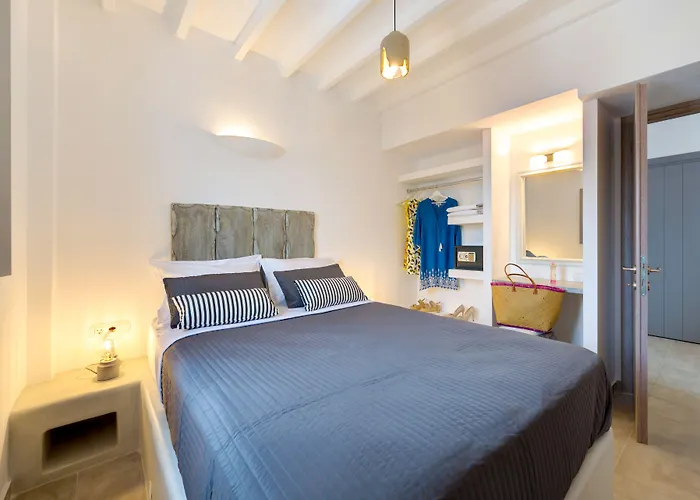 White Harmony Apartment