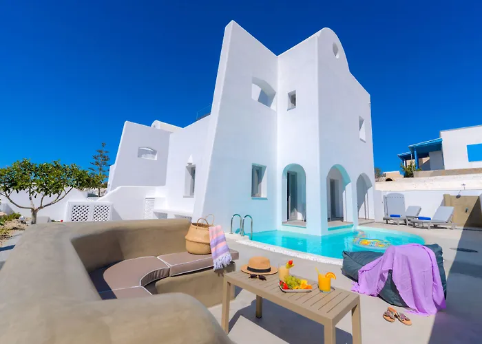 White Harmony Apartment