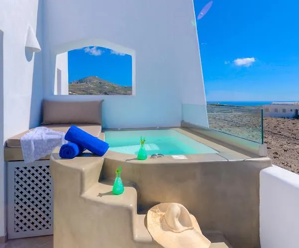 White Harmony Apartment